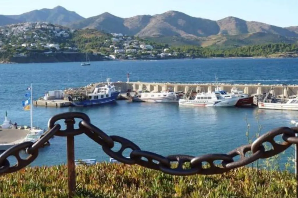 Sensational Apartment With Panoramic Views Llanca