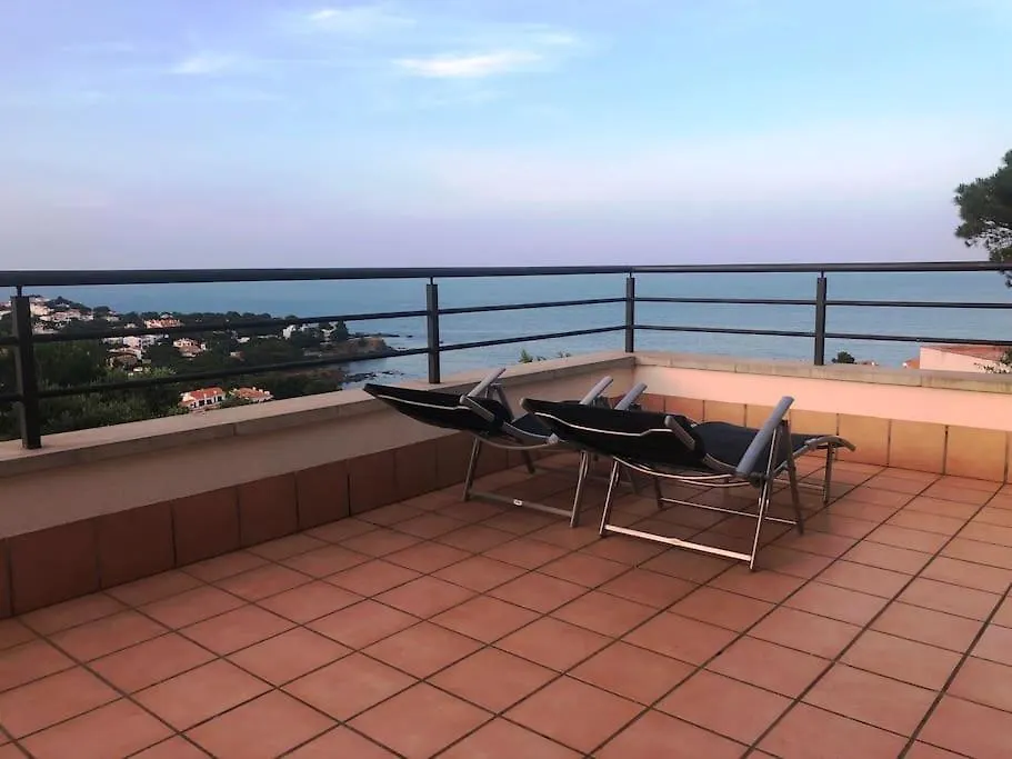 Sensational Apartment With Panoramic Views Llanca