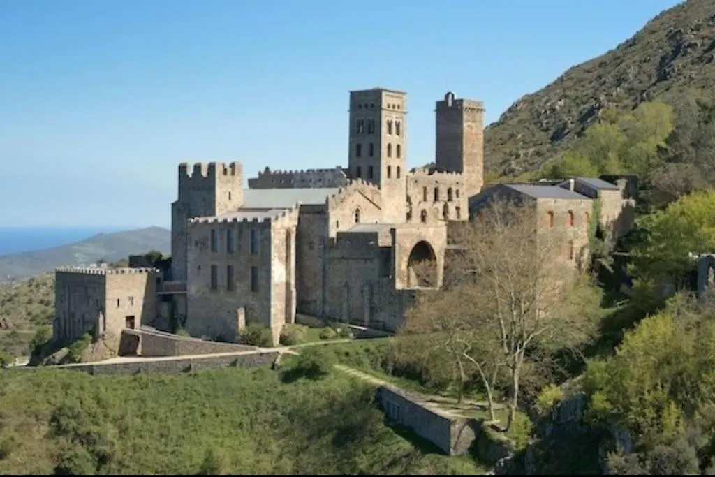 Sensational Apartment With Panoramic Views Llanca Spain