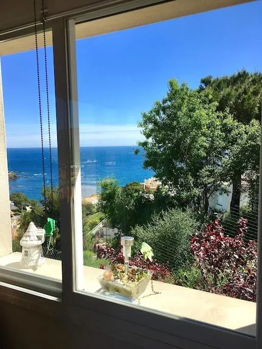 Sensational Apartment With Panoramic Views Llanca