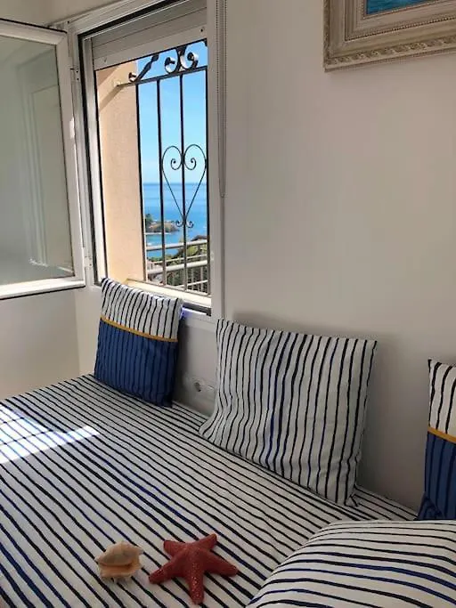 Sensational Apartment With Panoramic Views Llanca